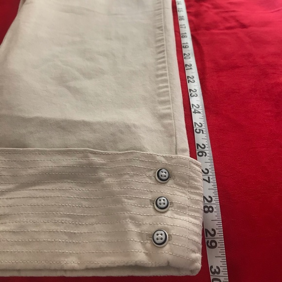 | TALBOTS | Cuffed Capris with matching buttons - Picture 5 of 6